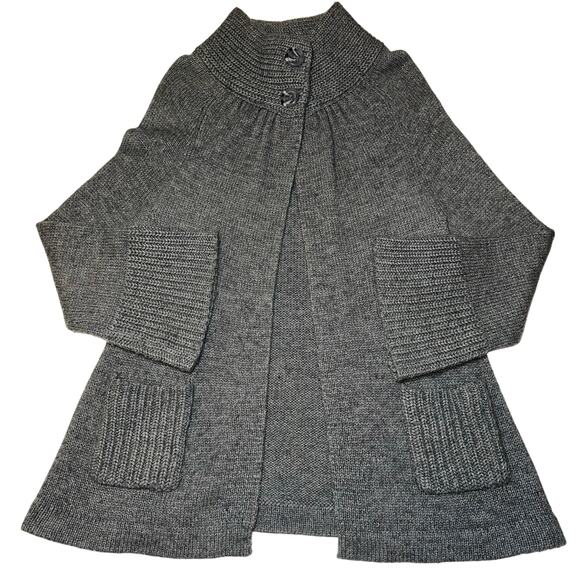 Chico’s Grey Gray Knit Double Button Cape Style Long Line Cardigan Size 2 US 12 - Picture 3 of 6